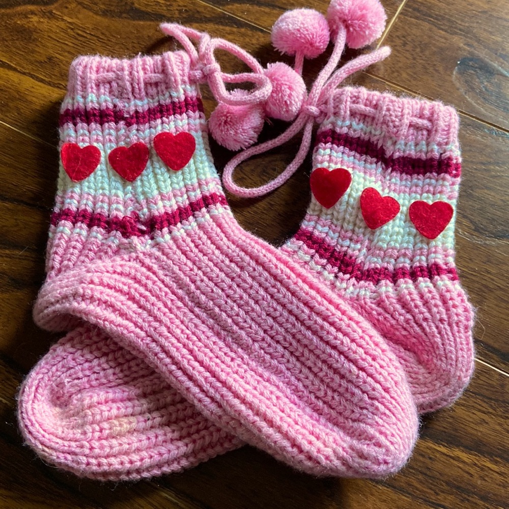 Absolutely cute cabin Pom Pom socks